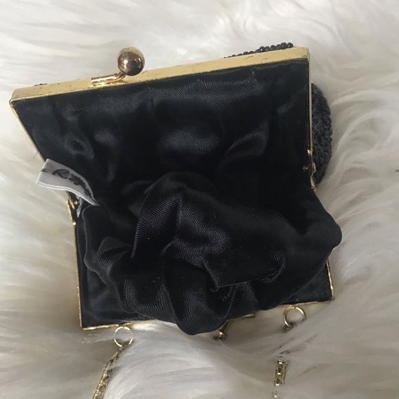 Black beaded Ladies Essentials mini purse with kiss closure and gold color chain - Picture 6 of 9